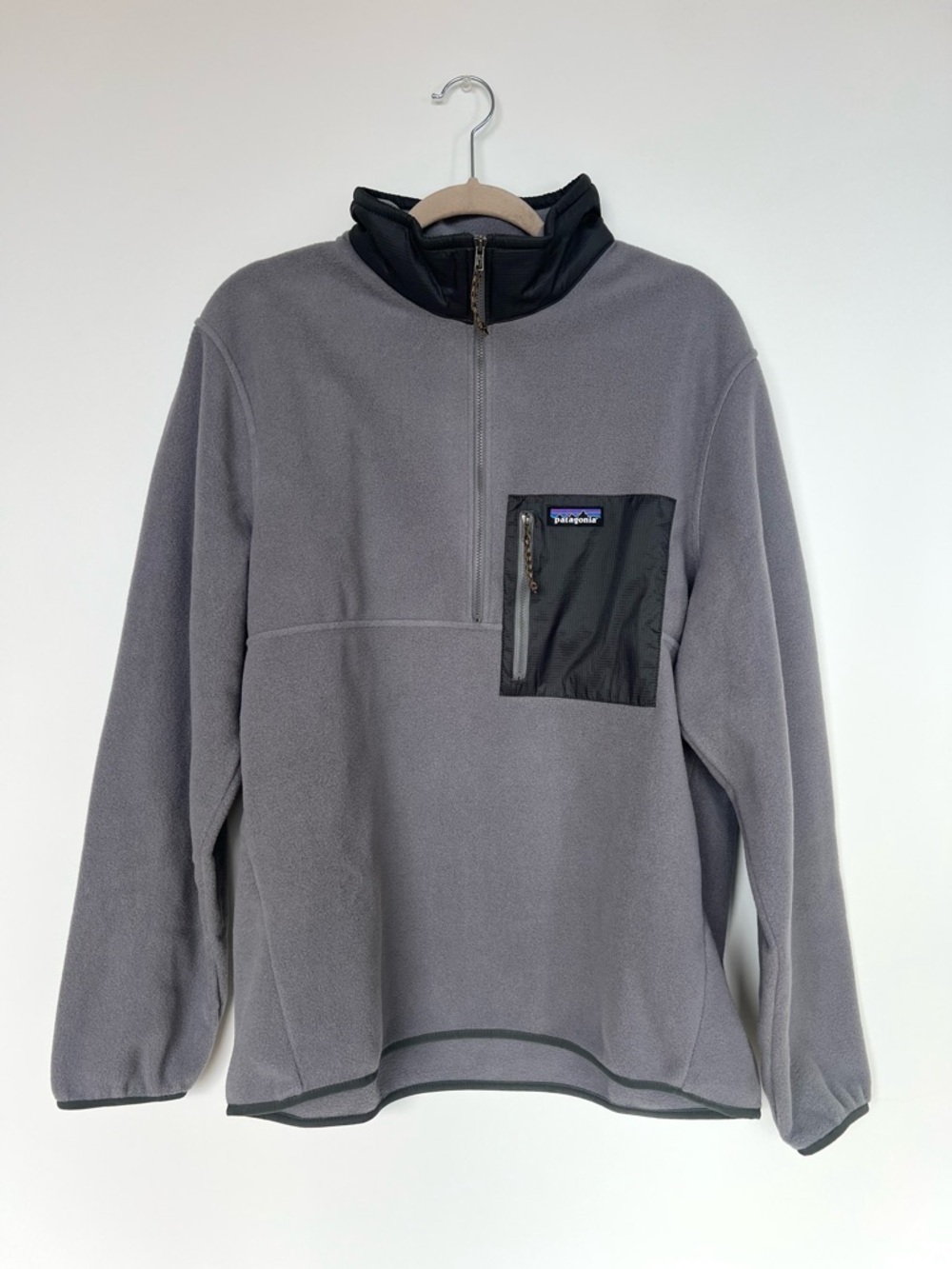 NWT Patagonia Microdini 1/2 Zip Fleece - Picture 2 of 5